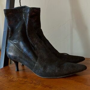 Donald J Pliner Metallic snakeskin Print Pointed toe Pull On Ankle Boots